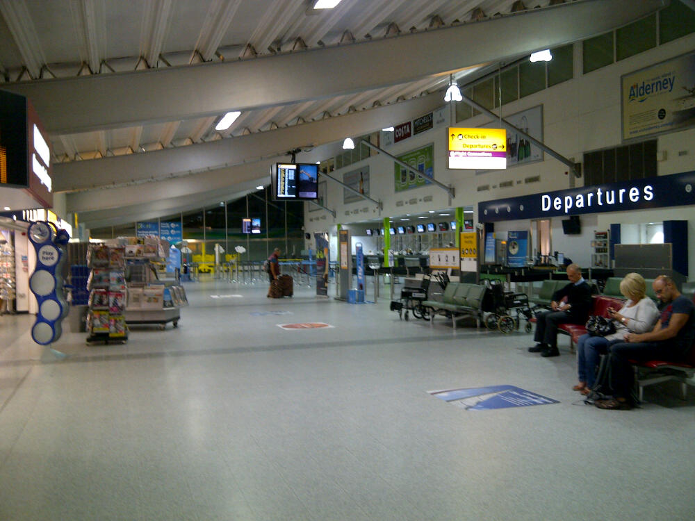 Flybe Check In At Southampton Airport